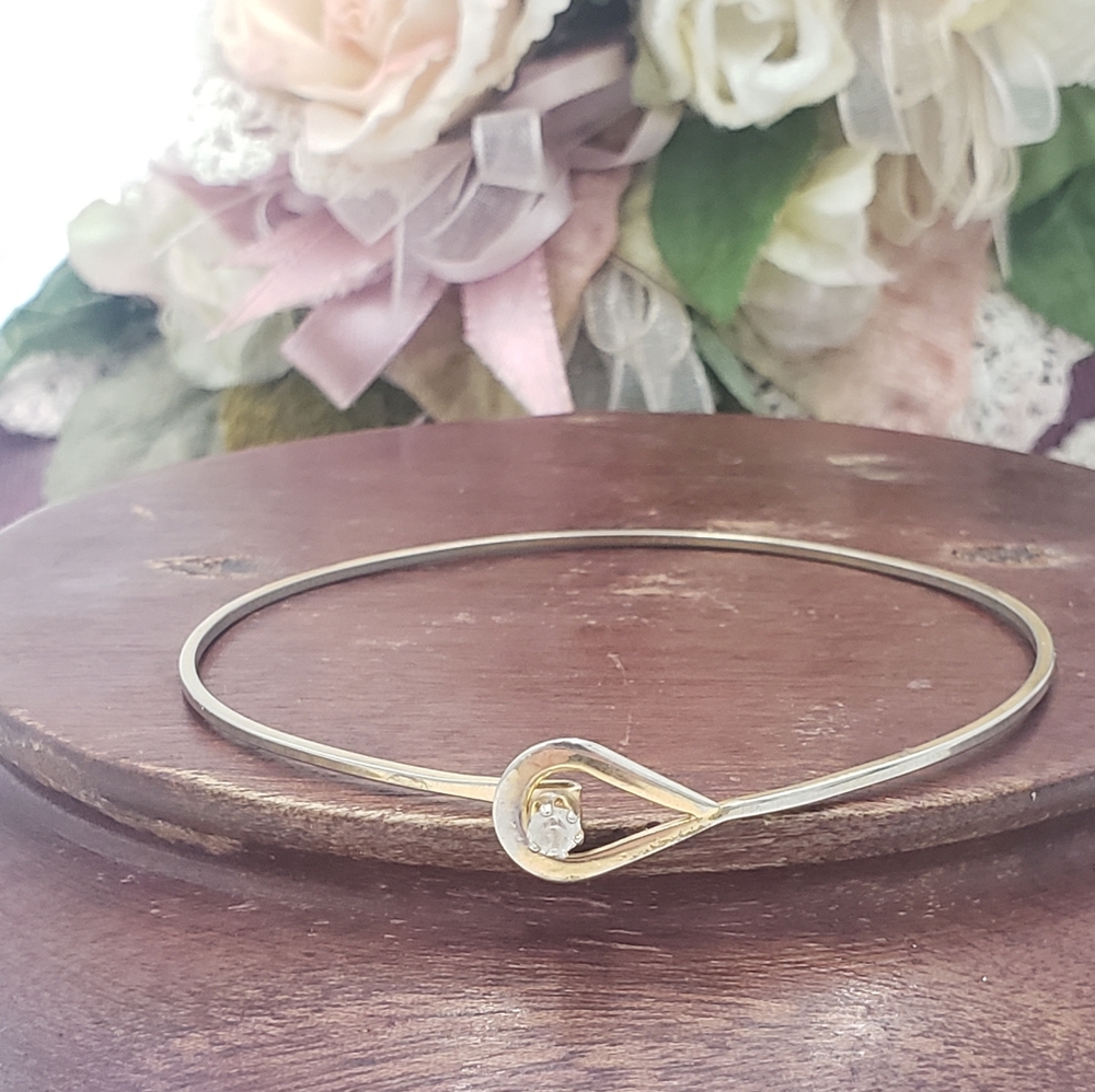 Vintage 1970s Avon Catch a Star Crystal Bracelet Dainty Signed Crystal Bracelet